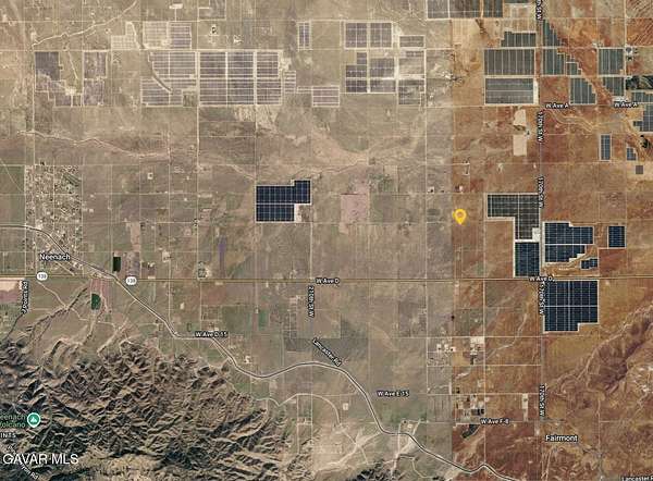 5 Acres of Land for Sale in Lancaster, California