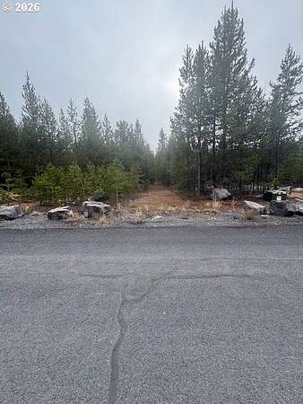 1 Acre of Residential Land for Sale in Crescent, Oregon