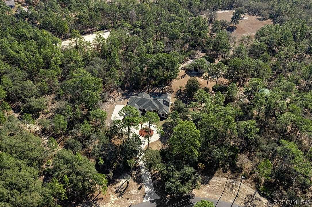 9.82 Acres of Residential Land with Home for Sale in Beverly Hills, Florida