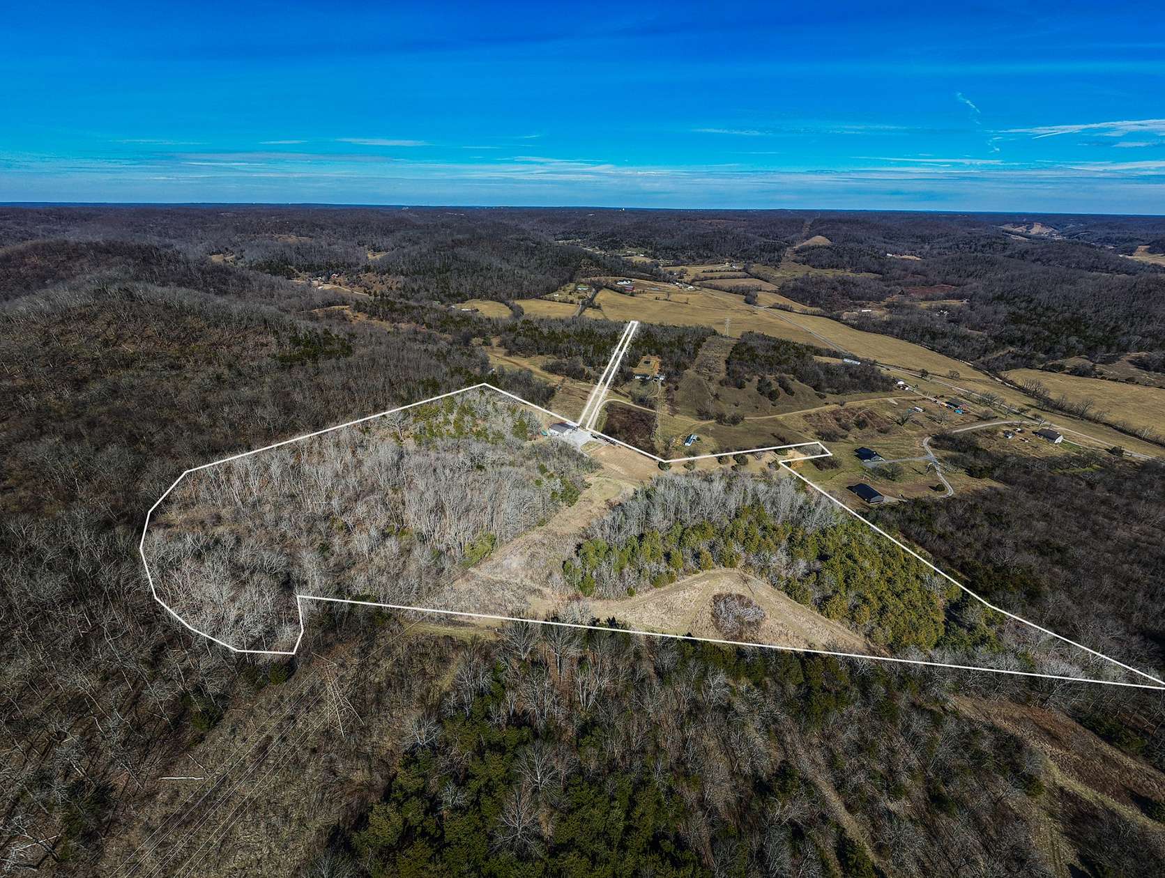 45.7 Acres of Land with Home for Sale in Hartsville, Tennessee