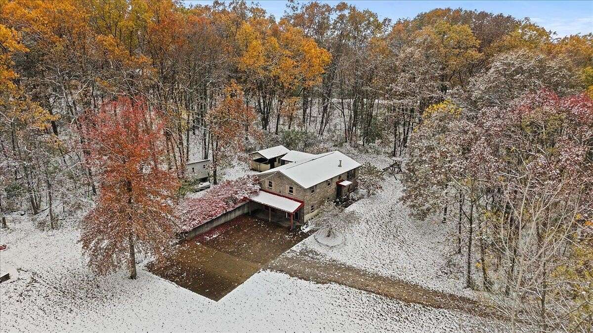 2 Acres of Land with Home for Sale in California, Kentucky