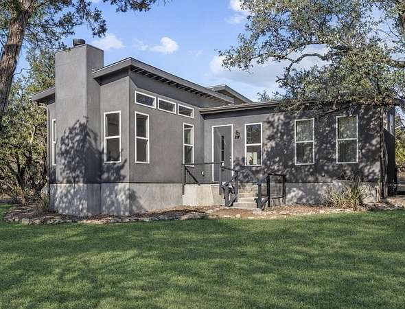 2.5 Acres of Residential Land with Home for Sale in Kerrville, Texas