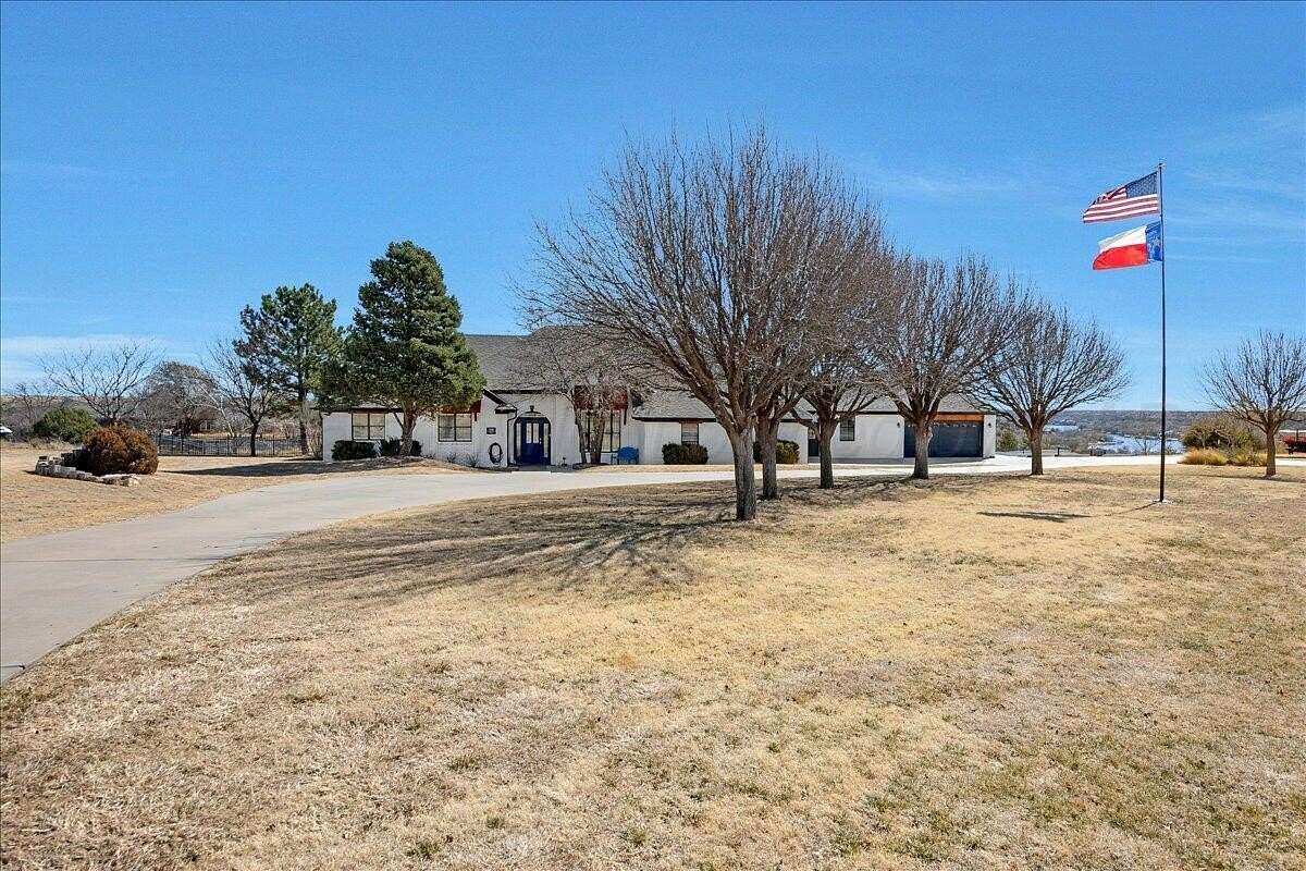 2.36 Acres of Residential Land with Home for Sale in Amarillo, Texas