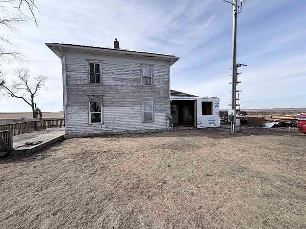 6 Acres of Land with Home for Sale in Le Mars, Iowa