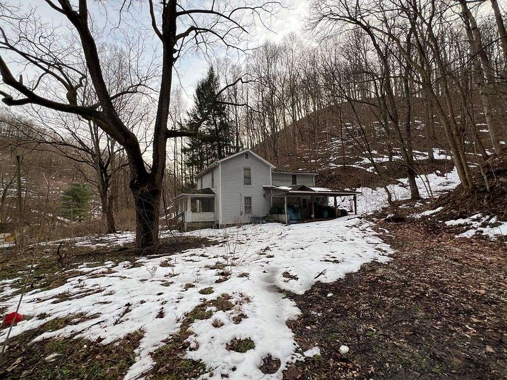 35.4 Acres of Land with Home for Sale in Portsmouth, Ohio