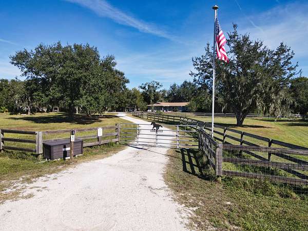 5.4 Acres of Land with Home for Lease in Sarasota, Florida