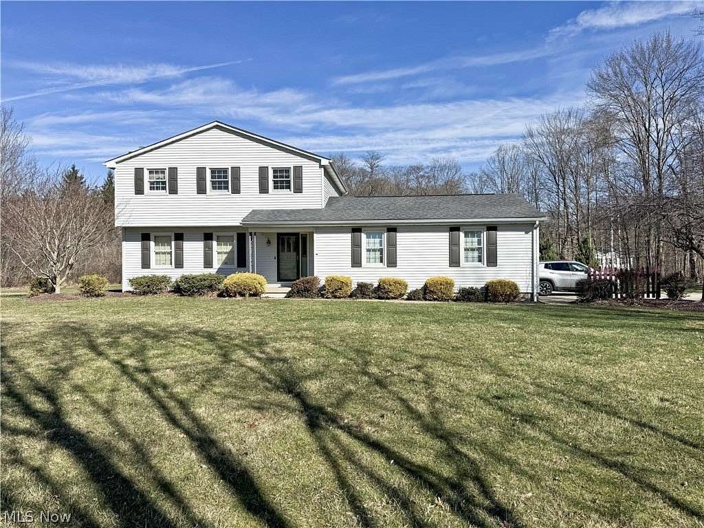 1.55 Acres of Land with Home for Sale in North Lima, Ohio