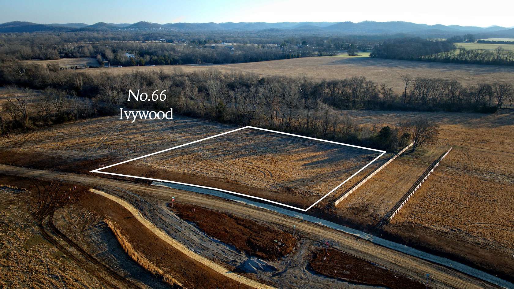 2 Acres of Residential Land for Sale in Franklin, Tennessee