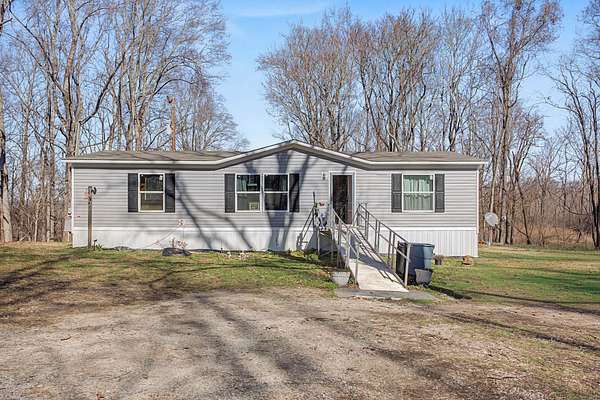 6.28 Acres of Land for Sale in Hampshire, Tennessee