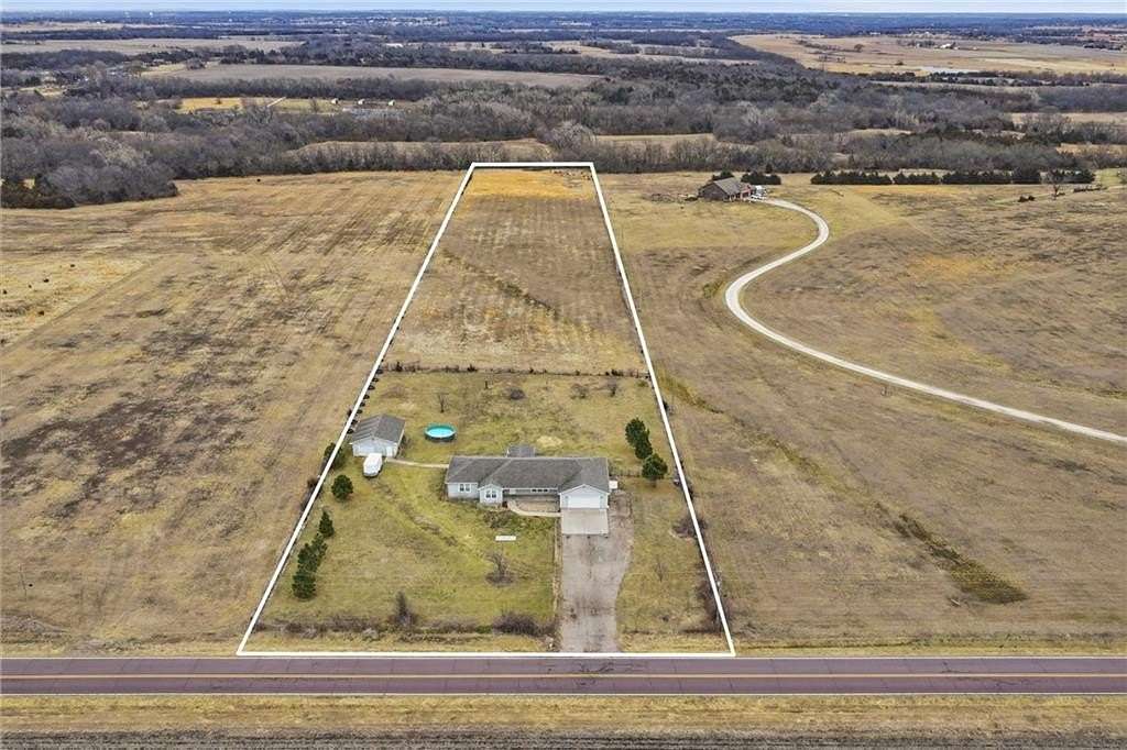 6 Acres of Residential Land with Home for Sale in Topeka, Kansas
