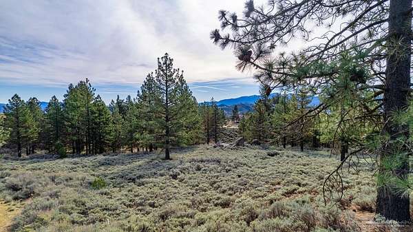 1.58 Acres of Residential Land for Sale in Tehachapi, California