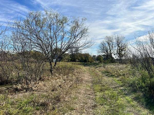 10.5 Acres of Land for Sale in Gholson, Texas