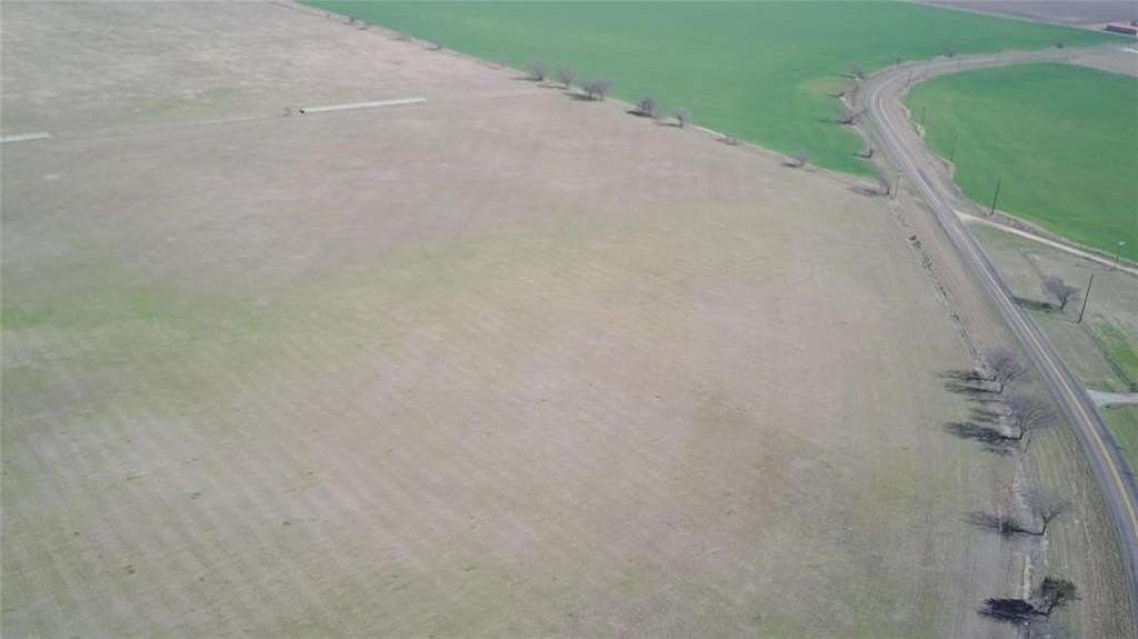 10 Acres of Land for Sale in Rio Vista, Texas