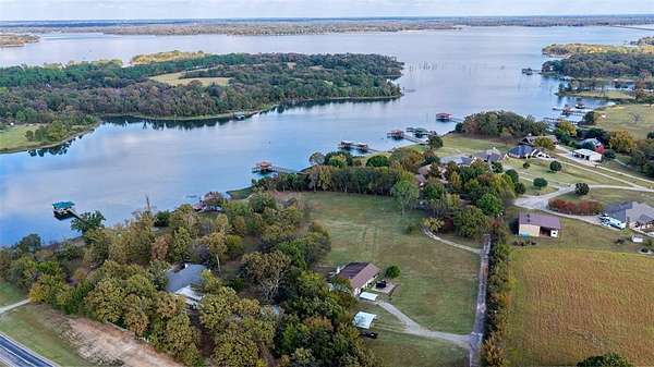 1.78 Acres of Residential Land with Home for Sale in Emory, Texas