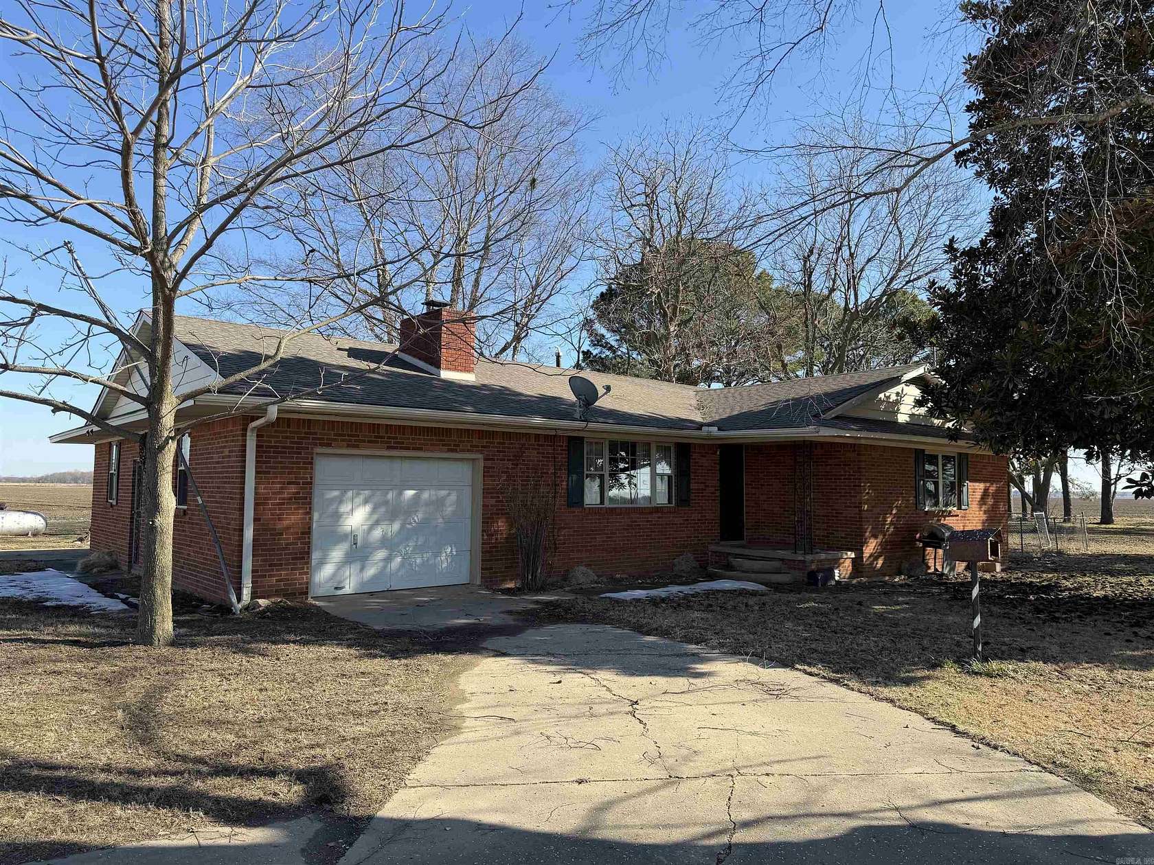 1.52 Acres of Residential Land with Home for Sale in Paragould, Arkansas