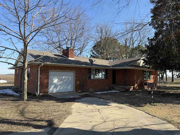 1.52 Acres of Residential Land with Home for Sale in Paragould, Arkansas