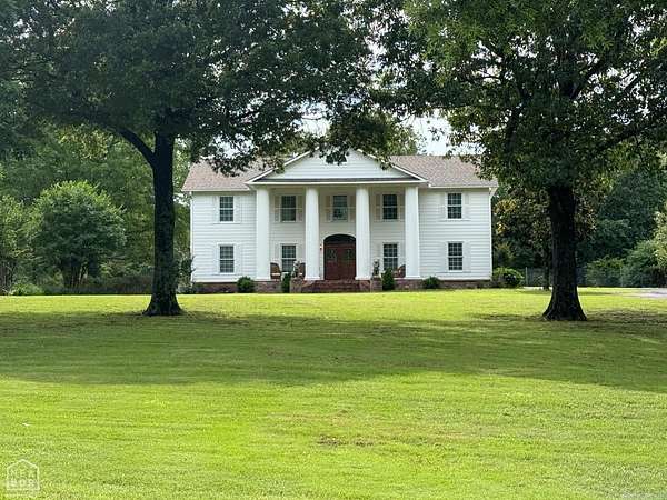 1.79 Acres of Land with Home for Sale in Jonesboro, Arkansas