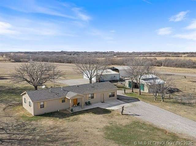 20 Acres of Land with Home for Sale in Wynnewood, Oklahoma