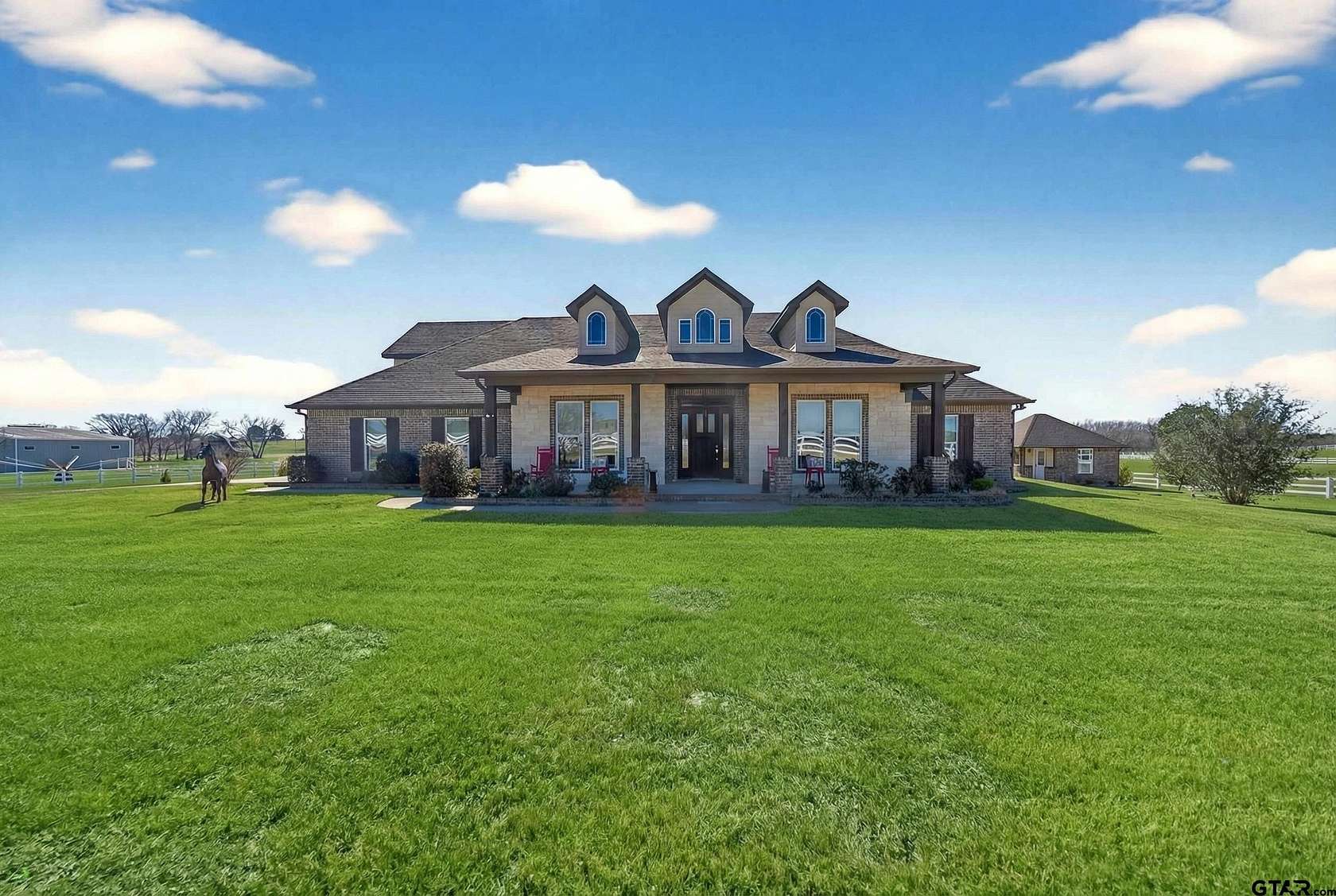 5 Acres of Residential Land with Home for Sale in Lindale, Texas