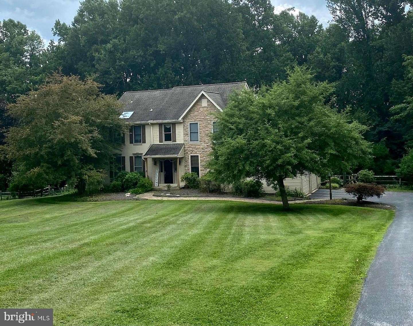 2.5 Acres of Residential Land with Home for Lease in Glenmoore, Pennsylvania