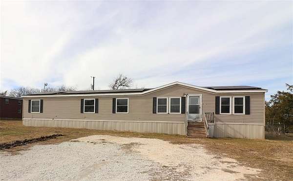 5 Acres of Residential Land with Home for Sale in Milford, Texas