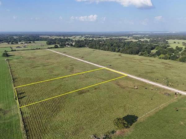 3.34 Acres of Residential Land for Sale in Mexia, Texas