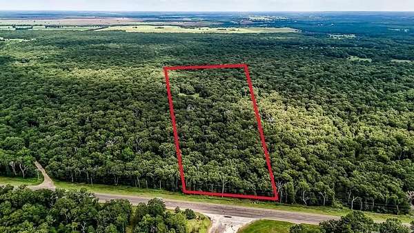 10 Acres of Residential Land for Sale in Cayuga, Texas