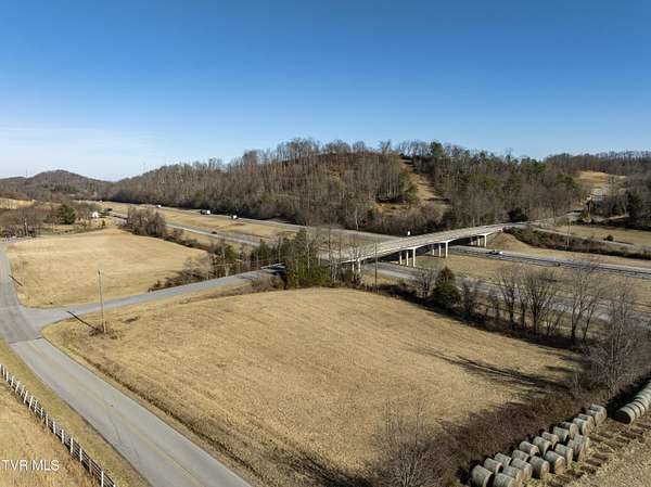1 Acre of Mixed-Use Land for Sale in Fall Branch, Tennessee