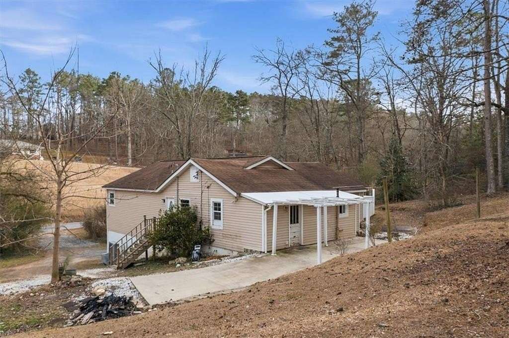 3.4 Acres of Land with Home for Sale in Silver Creek, Georgia