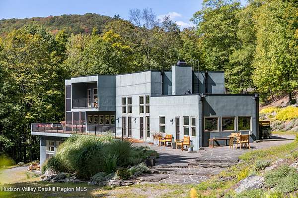 16.1 Acres of Recreational Land with Home for Sale in Woodstock, New York