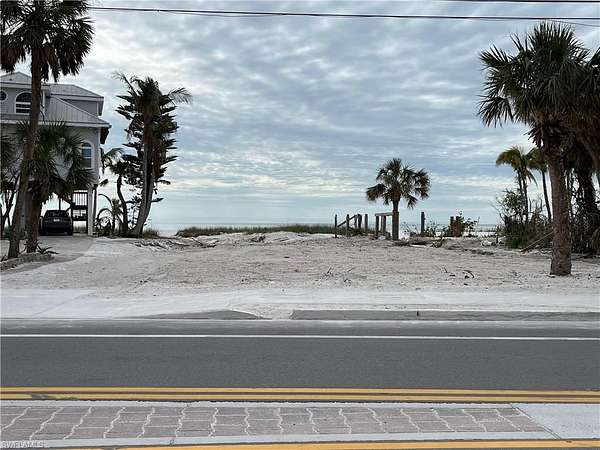 0.09 Acres of Residential Land for Sale in Fort Myers Beach, Florida