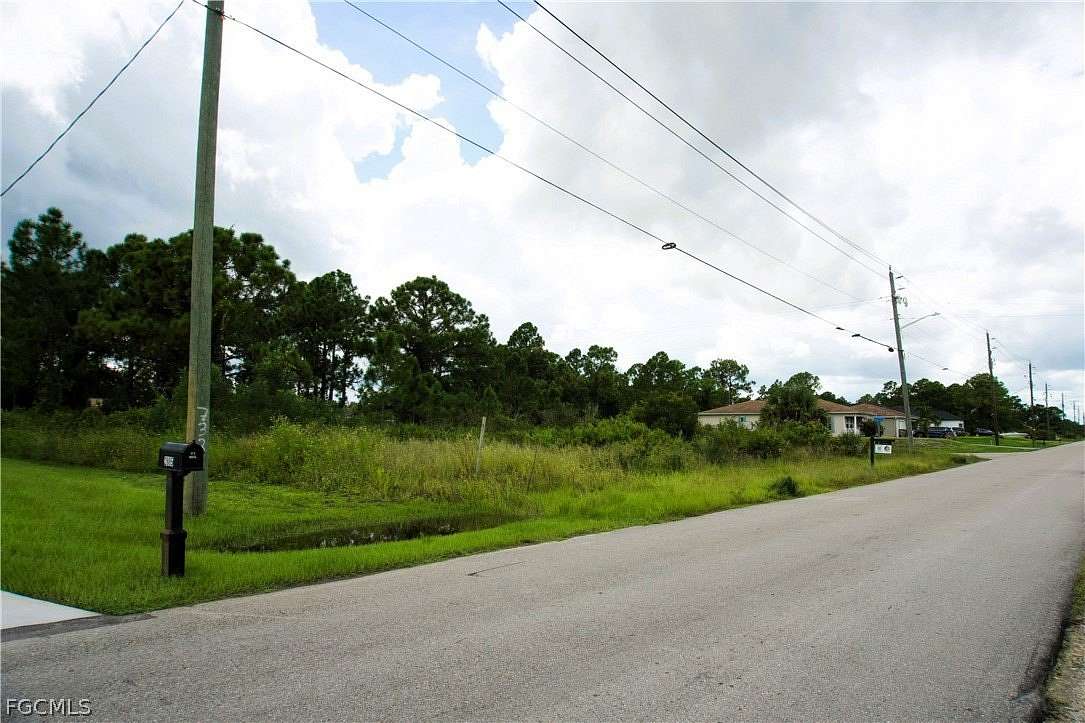 0.25 Acres of Residential Land for Sale in Lehigh Acres, Florida