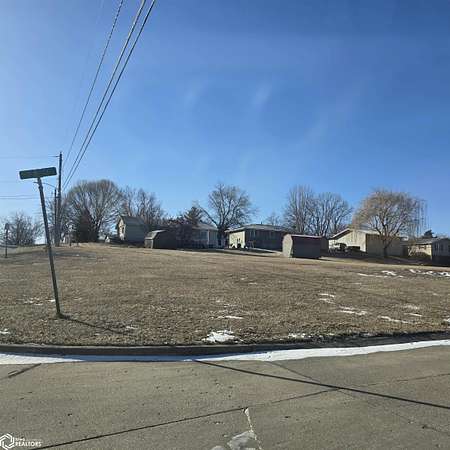 0.25 Acres of Land for Sale in Oskaloosa, Iowa