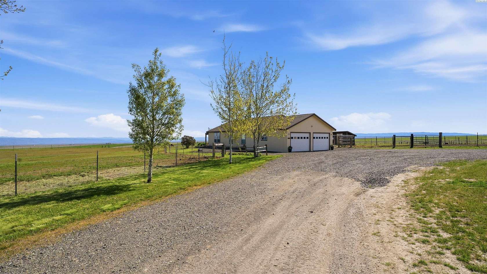 40 Acres of Land with Home for Sale in Asotin, Washington