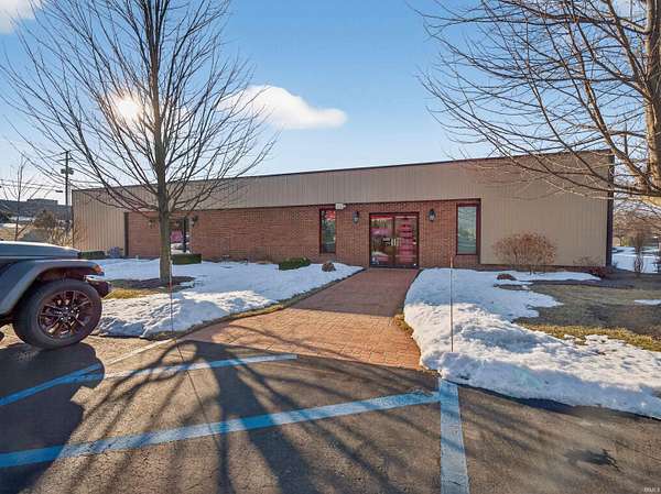 1.44 Acres of Improved Commercial Land for Lease in Fort Wayne, Indiana