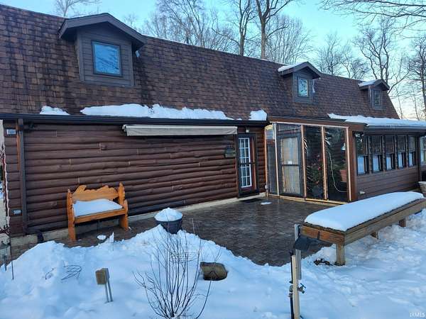 9.28 Acres of Residential Land with Home for Sale in Fort Wayne, Indiana