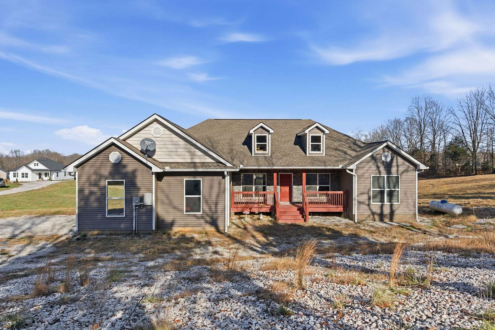 5 Acres of Residential Land with Home for Sale in Dickson, Tennessee