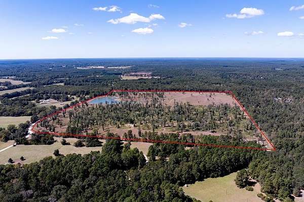 128 Acres of Land for Sale in Kennard, Texas