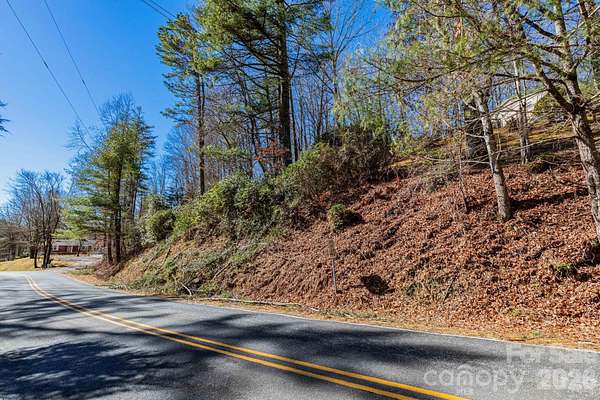 0.92 Acres of Residential Land for Sale in Lake Toxaway, North Carolina