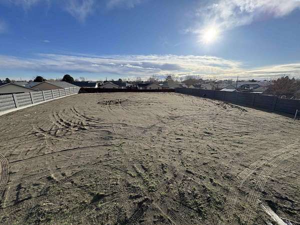 0.34 Acres of Residential Land for Sale in Pasco, Washington