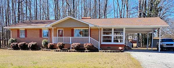 2.22 Acres of Residential Land with Home for Sale in Inman, South Carolina