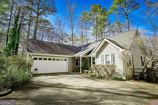 1.67 Acres of Residential Land with Home for Sale in Covington, Georgia