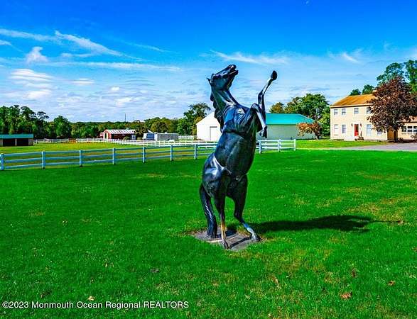 5 Acres of Commercial Land for Lease in Allenwood, New Jersey