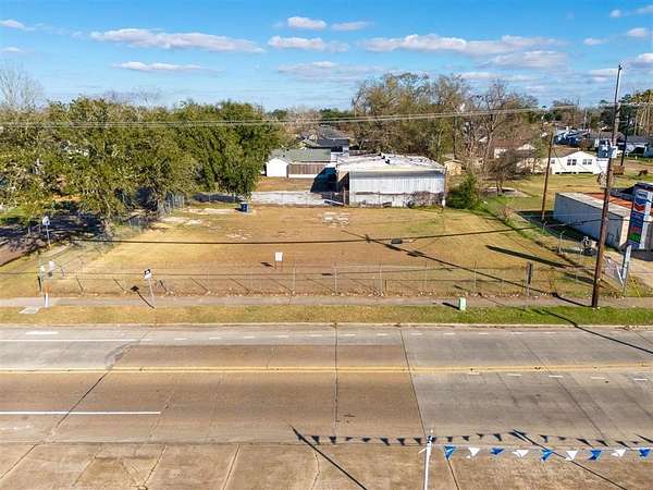0.27 Acres of Commercial Land for Sale in Lake Charles, Louisiana