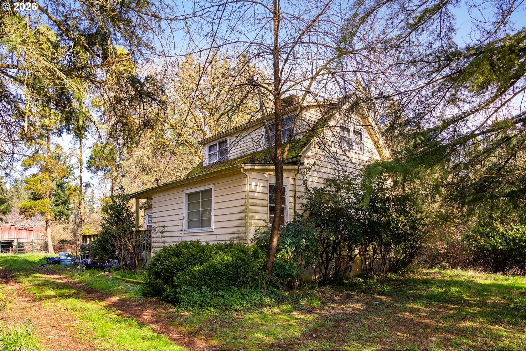 16.5 Acres of Land with Home for Sale in Oregon City, Oregon