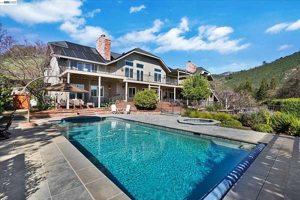 4.48 Acres of Land with Home for Sale in Diablo, California