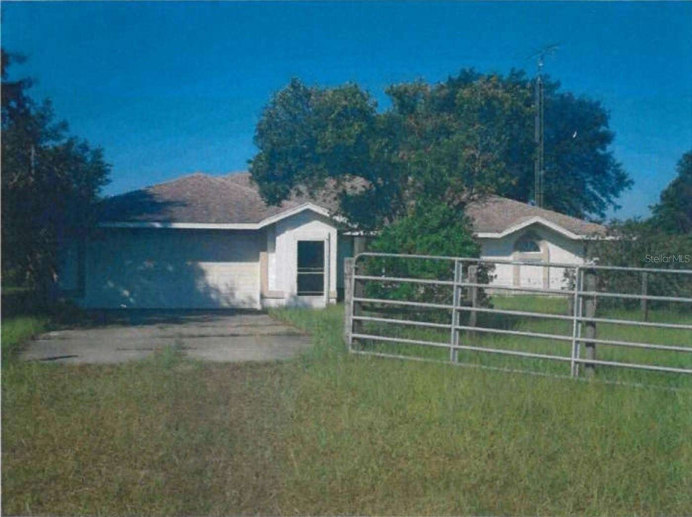 10.3 Acres of Land with Home for Sale in Ocklawaha, Florida