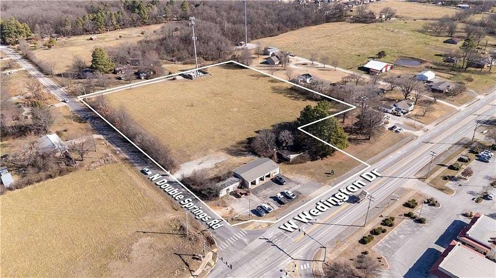 6.23 Acres of Land for Sale in Fayetteville, Arkansas