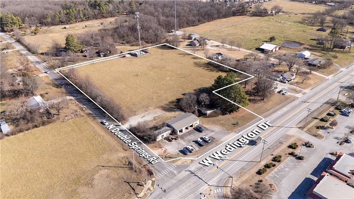 6.23 Acres of Land for Sale in Fayetteville, Arkansas