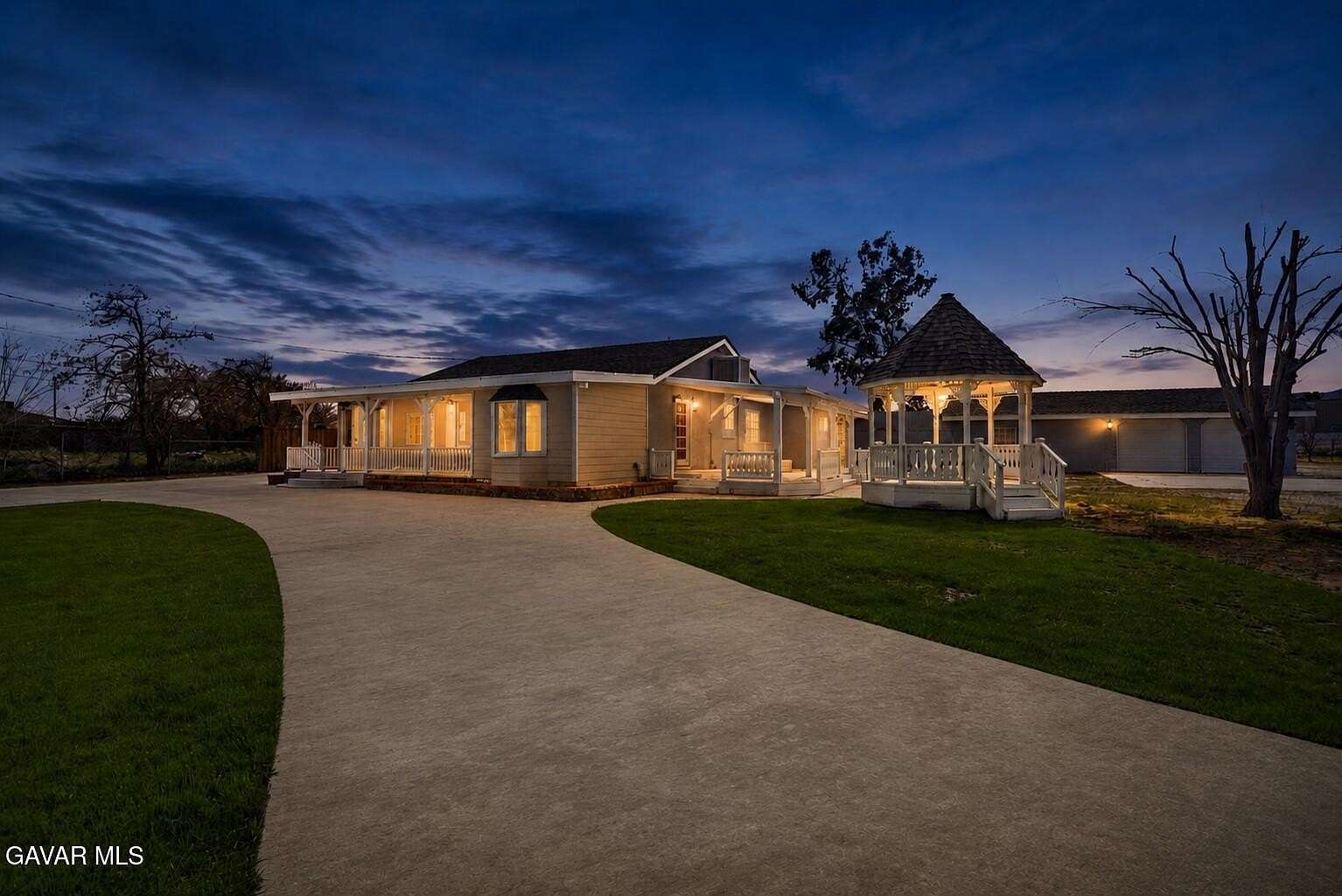 2.57 Acres of Land with Home for Sale in Palmdale, California